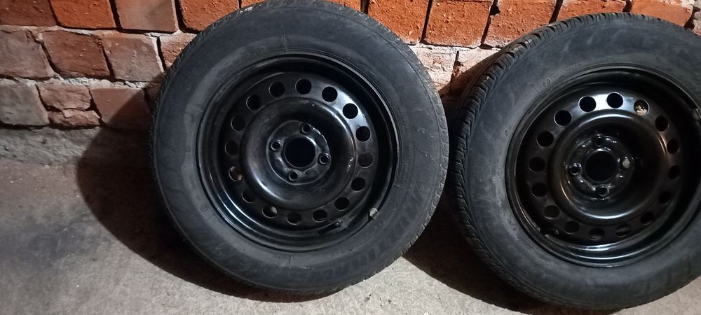 Джанти  железни  R14 4х100 J5.5 ET 36 Ц. Отвор 56.1 мм с летни гуми.
