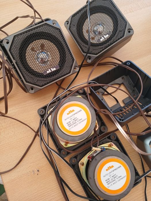 Casetofon  AutoVintage ICE și  4 boxe ani 80-90 la 220euro