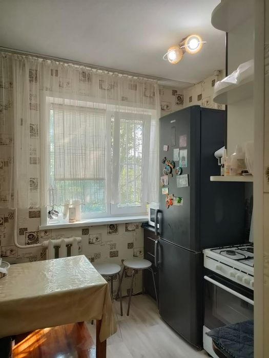 4- комнатная квартира