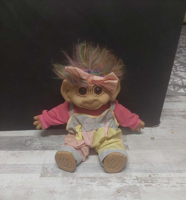 Много голямо тролче