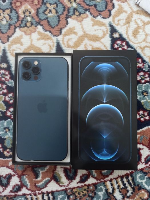 iPhone 12 pro Blue