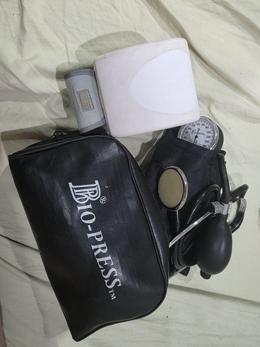 Тонометры. Продаю