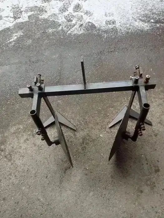 Prășitoare pentru bilonat cartofi cu un rand NOUĂ