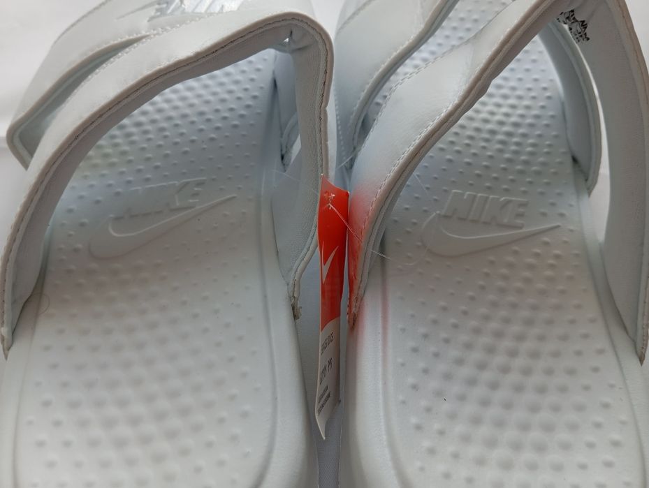 Șlapi Nike - Marimea 44 - Albi