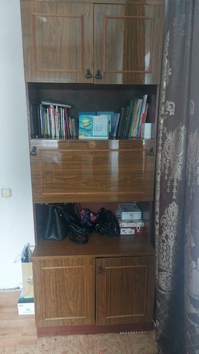 Диваны, тумба под телевизор, стенка