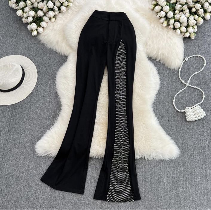 Продам брюки праздничное