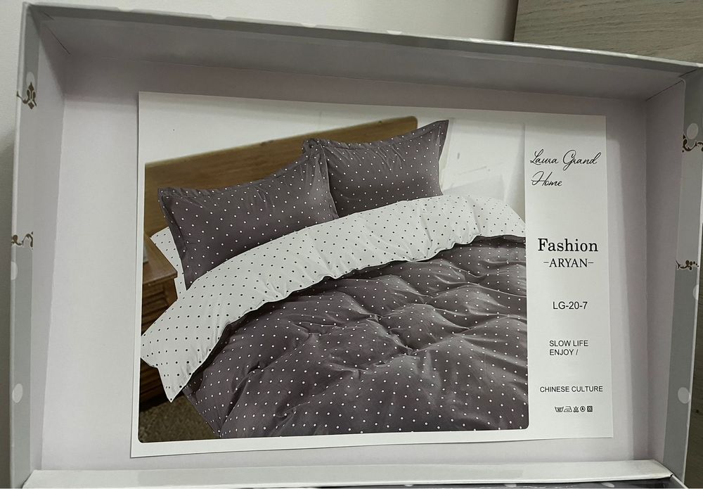 Set lenjerie pat premium Laura Grand Home - mai multe culori