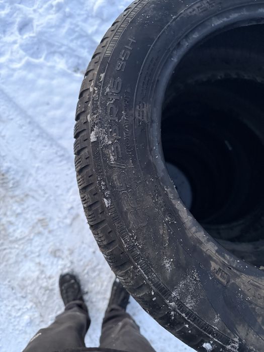 Vand 2 anvelope 225 55 16