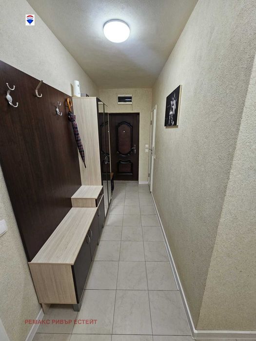 Тристаен апартамент за продажба кв. Родина 1