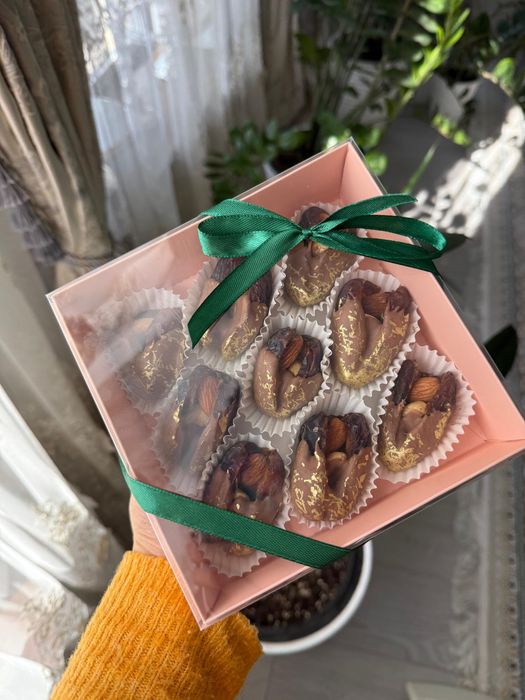 Финики в шоколаде