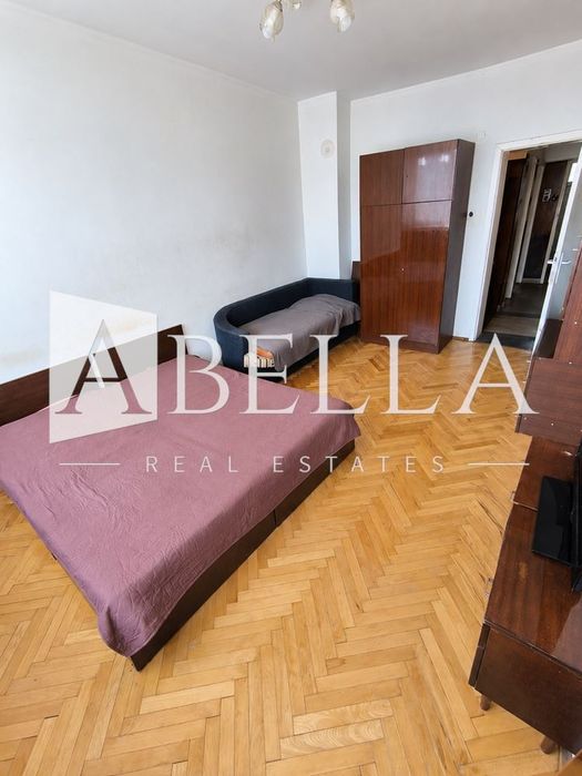 Продава се Тристаен апартамент в София, Надежда 4 - 90 кв.м за 1967 €/кв.м - Снимка #12