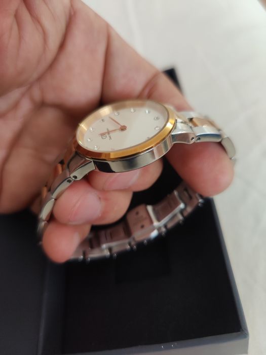 Продам часы женские