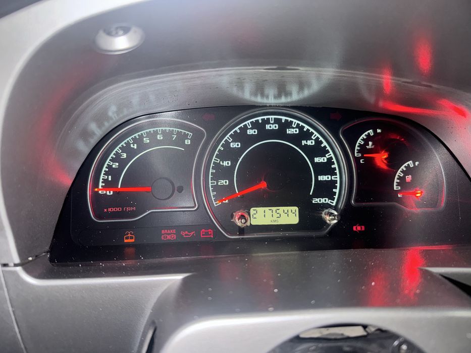 Срочно!!! продаю Нексия 2 2015 года