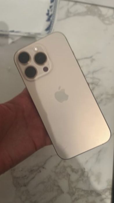 Iphone 16 pro с гарантией