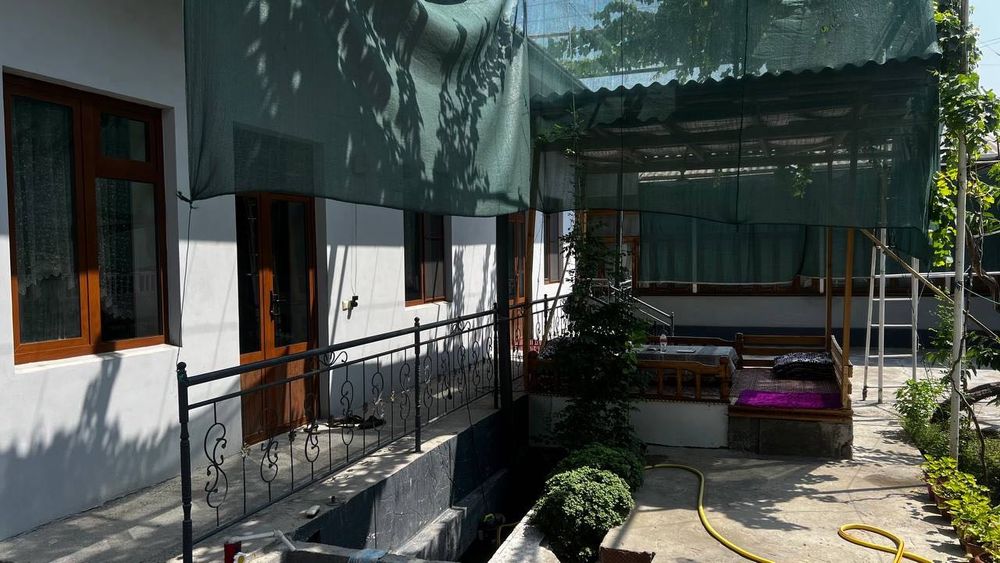 Срочно уй сотилади