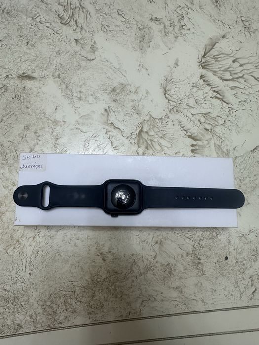 Apple watch se2 ,44мм