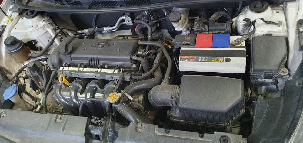 Hyundai accent 2014 год