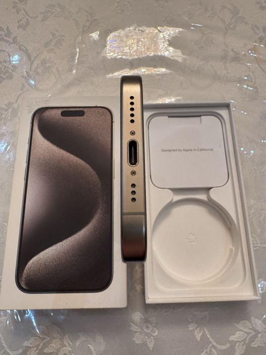 iPhone 15 Pro Natural Titanium