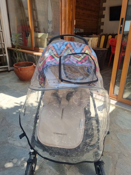 Практична детска количка