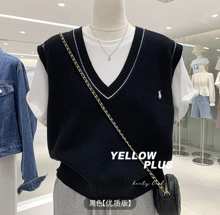 Жилетка черного цвета