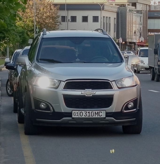 Asalomu alekum kaptiva 1 dan 3 klingan moshina zor xolata 320000 km!