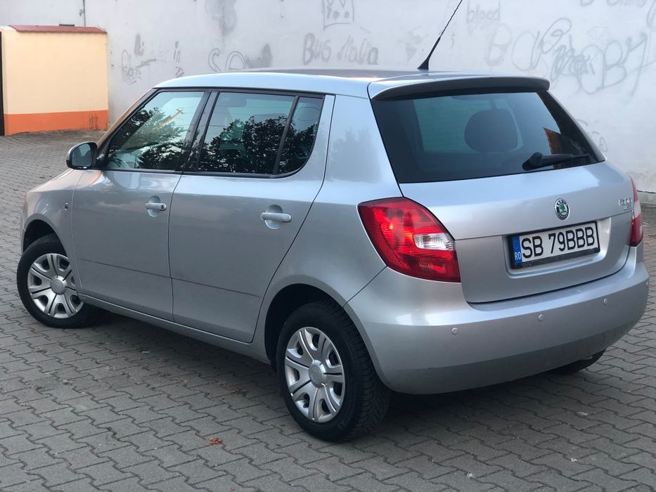 SKODA Fabia 2010 — imagine 3