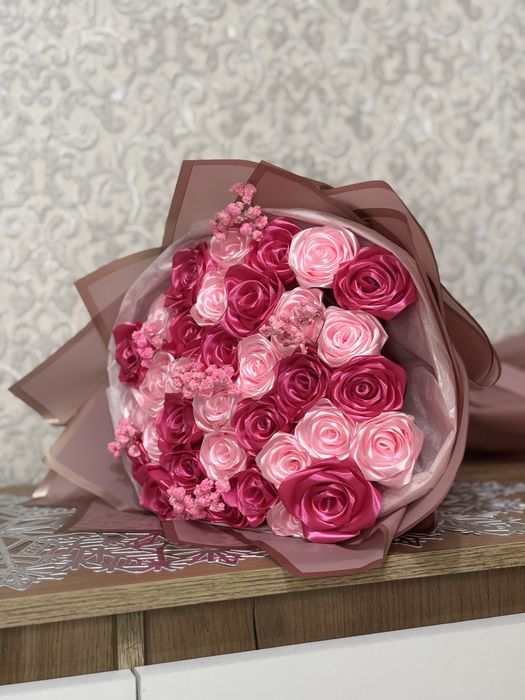 Атласные розы,ручная работа