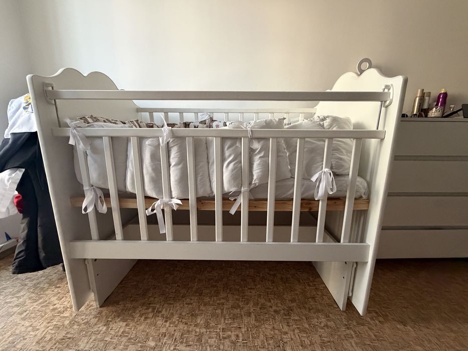 Детская кроватка