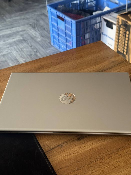 HP noutbuk holati zor aybi yoʻq batareya 2 sogot