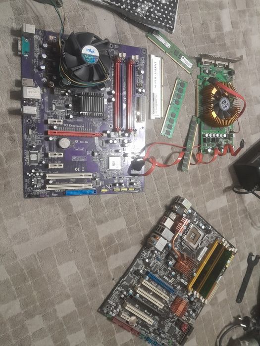 Материнская плата