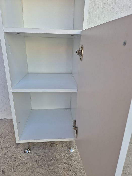 Dulap baie ca si nou