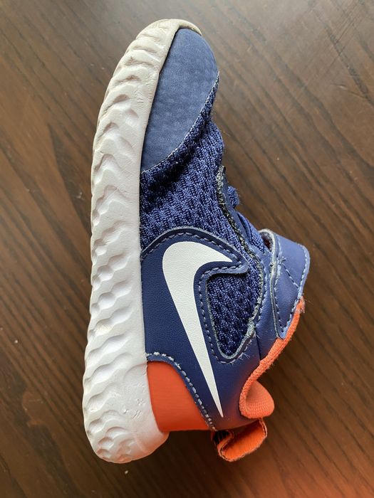 Nike Revolution 5, номер 22
