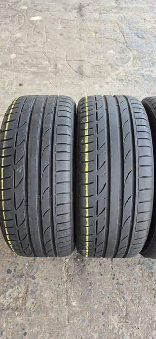 4 anvelope vara Bridgestone 225/40/19,dot 2022.Pretul este pe bucata.