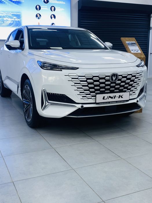 Changan uni k  4x4  xoxlagan rangida bor