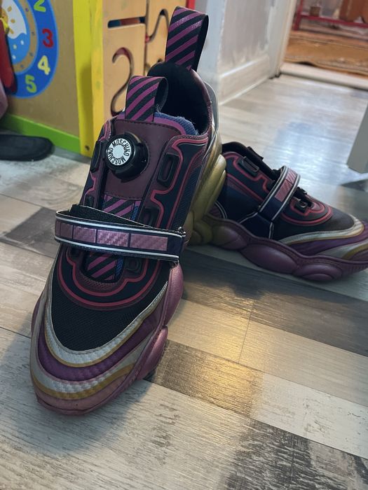 Adidasi Moschino Teddy