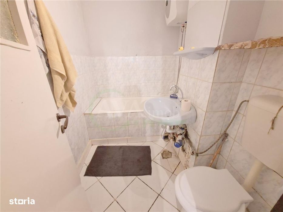 Apartament 3 decomandate, etaj 1, zona Narcisa