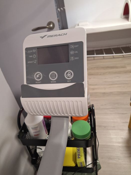 Bicicleta de exerciții Merach