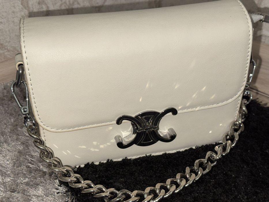 продам сумочку через плечо