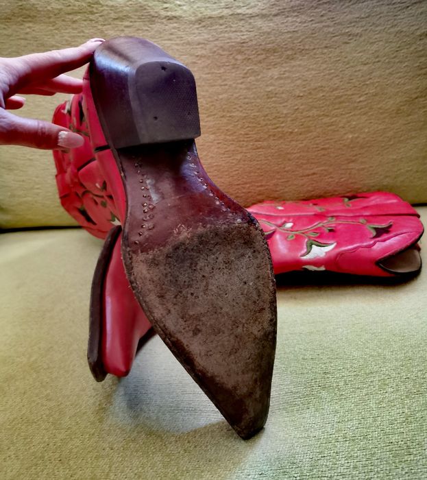 Каубойски ботуши с бродирани цветя Buffalo