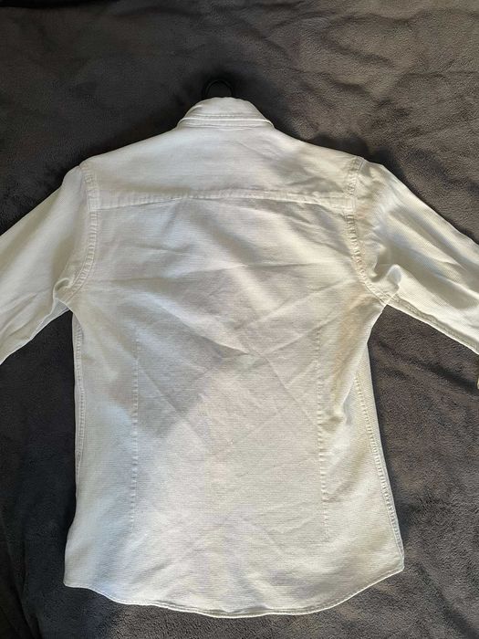 Чисто нова риза Lazarini.