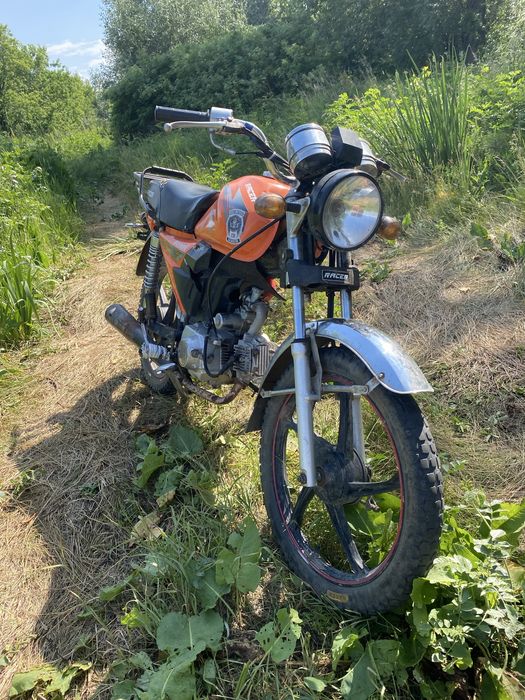 Продам мотоцикл рейсер 110куб с документами