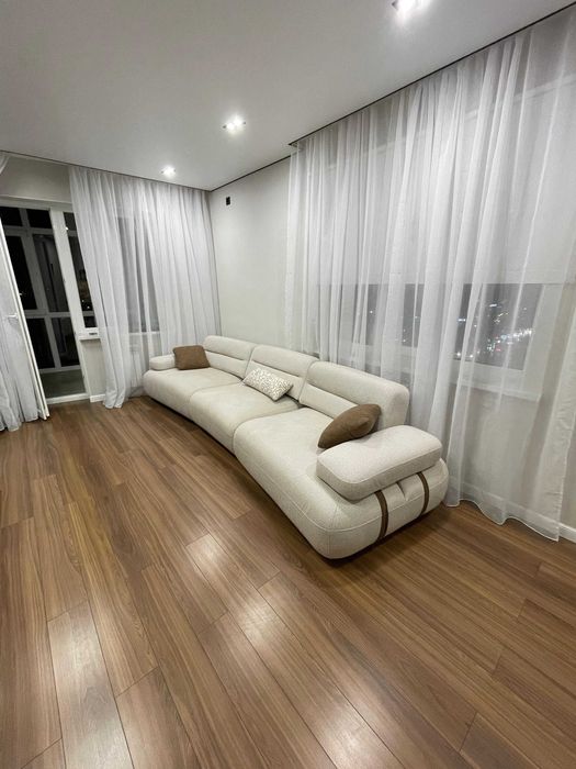 Продам диван,  почти новый