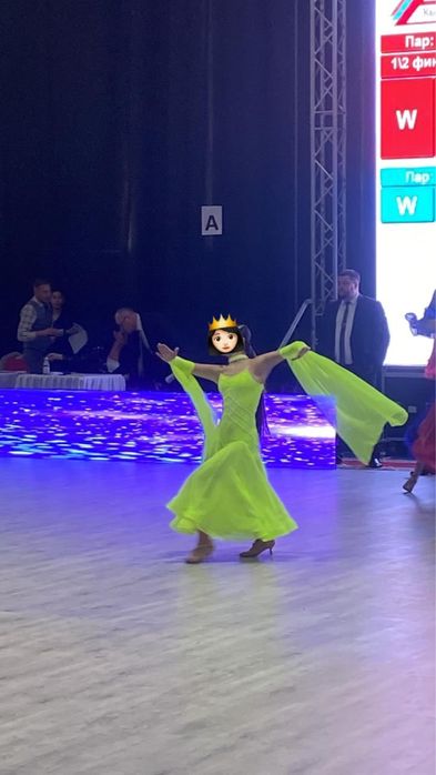 Платье для бальных танцев