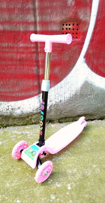 Trotineta/pliabilă/ 3+ ani