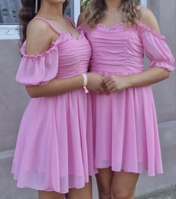 Rochie scurta roz
