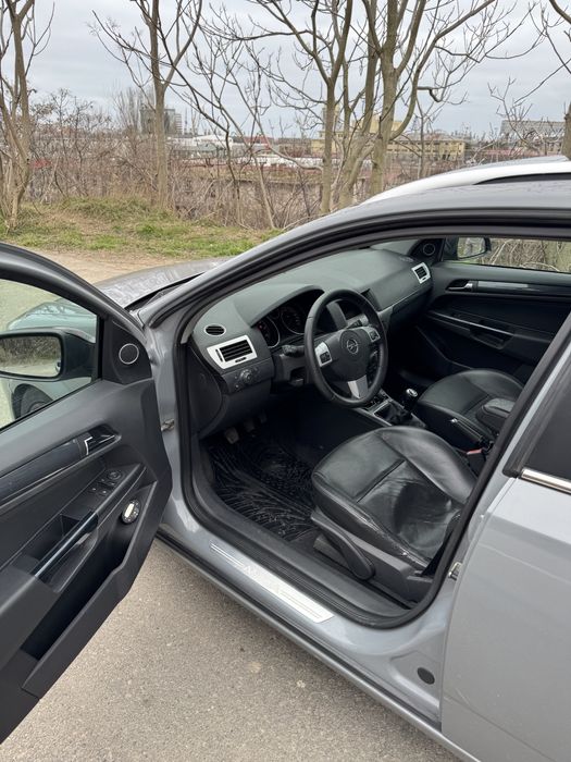 Opel astra h 1.9 cdti 150cp