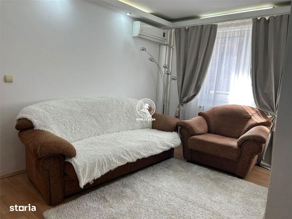 Apartament 3 camere de vanzare, Podu Ros — fotografia 1