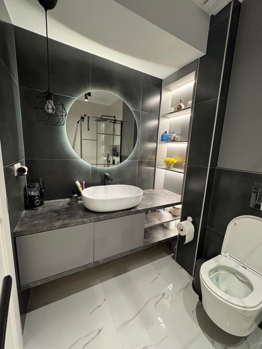 Vand apartament 3 camere - zona Turnisor