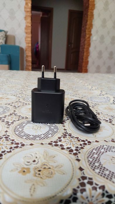 Продам зарядное устройство