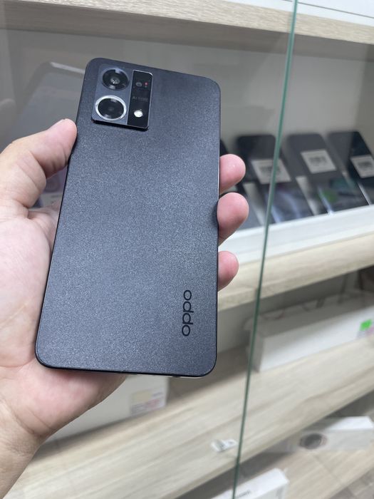 Телефон Oppo Reno 7 128gb